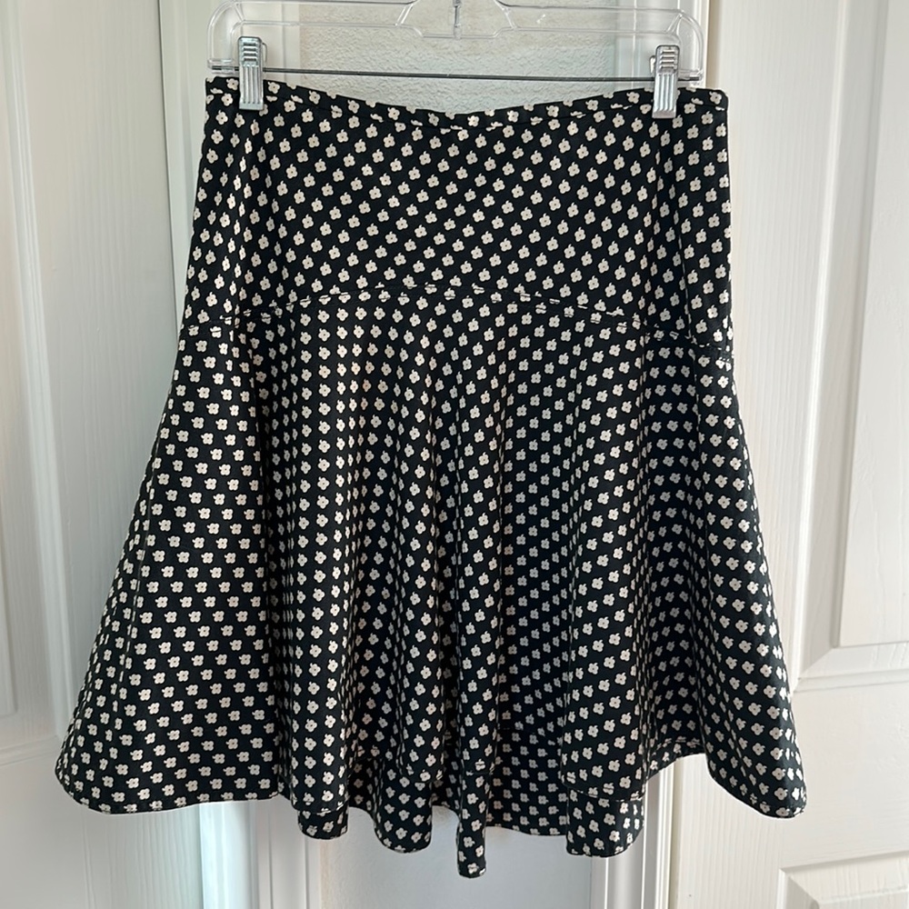 Marc Jacobs Lined Flared Skirt Navy with Cream Flower Print | Size 4